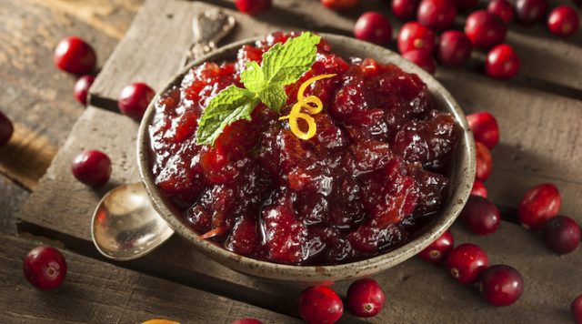 Looking for a healthier cranberry recipe for Thanksgiving dinner? Try this tooth-friendly recipe.
