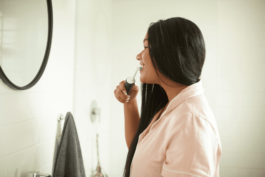 There are so many reasons why we love the electric toothbrush. Let’s dive into its benefits and how to master your electric brushing technique.