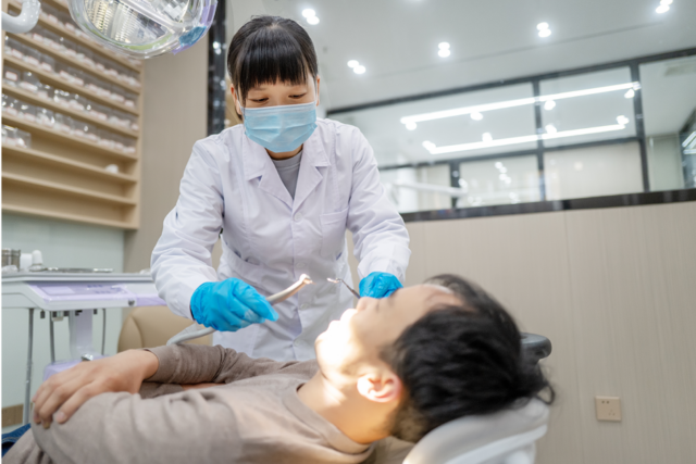 During a dental implant procedure an oral surgeon will install metal implants that act as the root of artificial teeth. Learn more about what to expect before, during, and after a dental procedure.