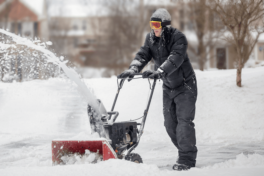 Learn how to protect your eyes this winter. Discover essential tips like wearing sunglasses, using eye drops, and washing your hands for optimal eye care in cold weather.